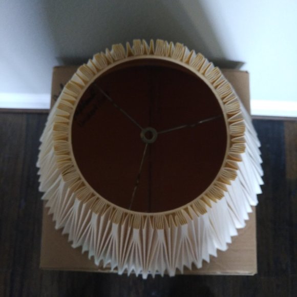 LARGE 18" W BOTTOM x 9" W TOP x 12" H BEIGE HARD PLEATED SHADE WITH BRAS… - Picture 11 of 12